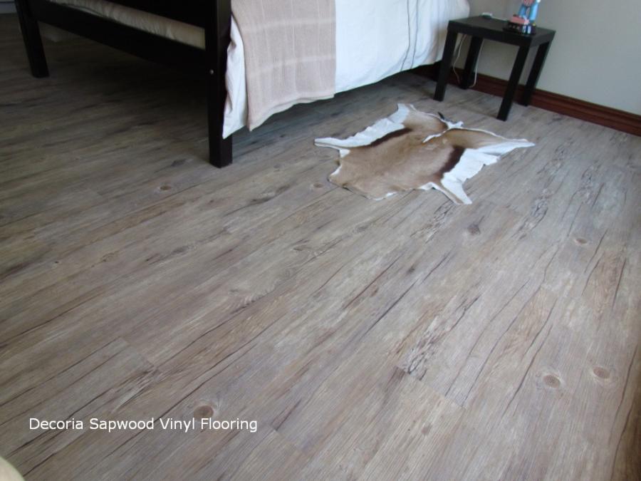 Decora Sapwood vinyl floors 20120925023.JPG